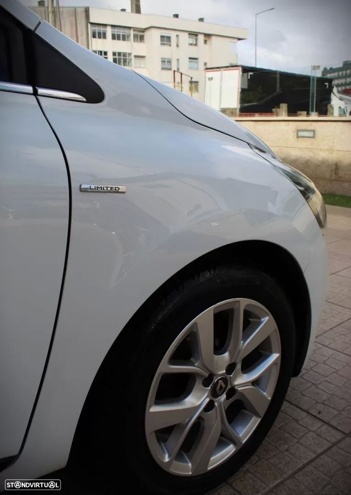 Renault Clio Sport Tourer 0.9 TCe Limited — fotografia 5