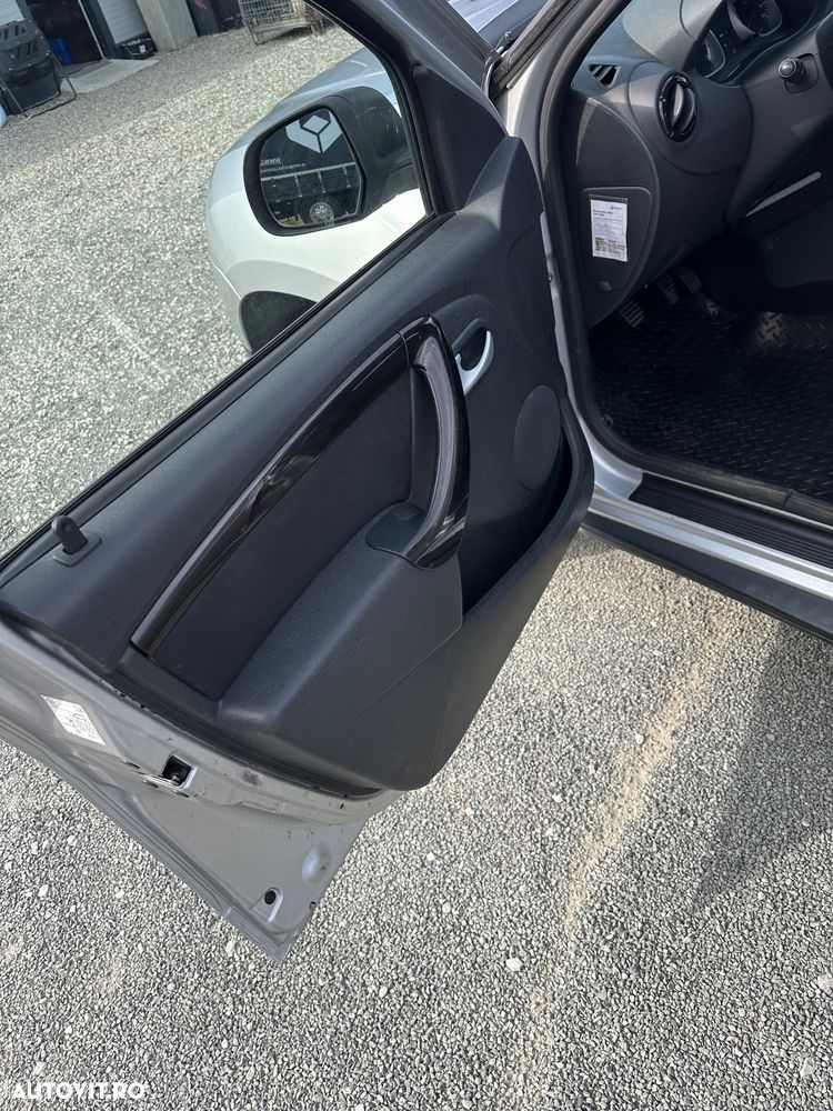 Dacia Duster 1.5 dCi 4x2 Ambiance - 9