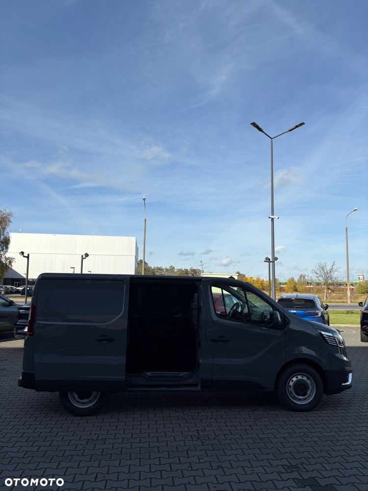 Renault Trafic L1H1 2.0dCi 150 KM - 25