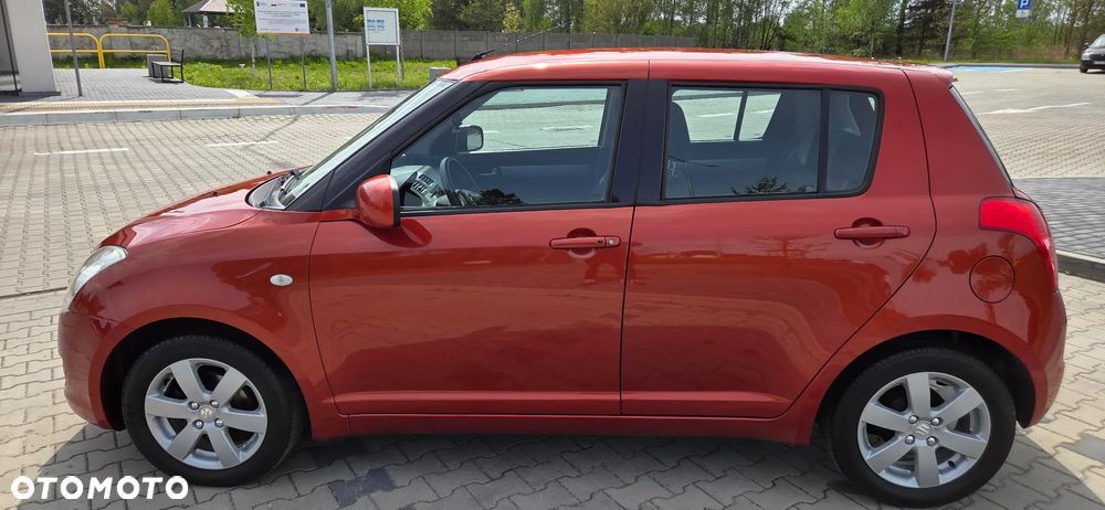Suzuki Swift 1.3 Limited 25 - 5