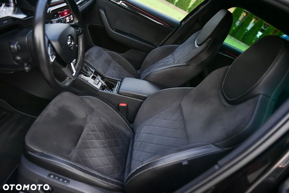 Skoda Superb 2.0 TDI 4x4 DSG SportLine - 22