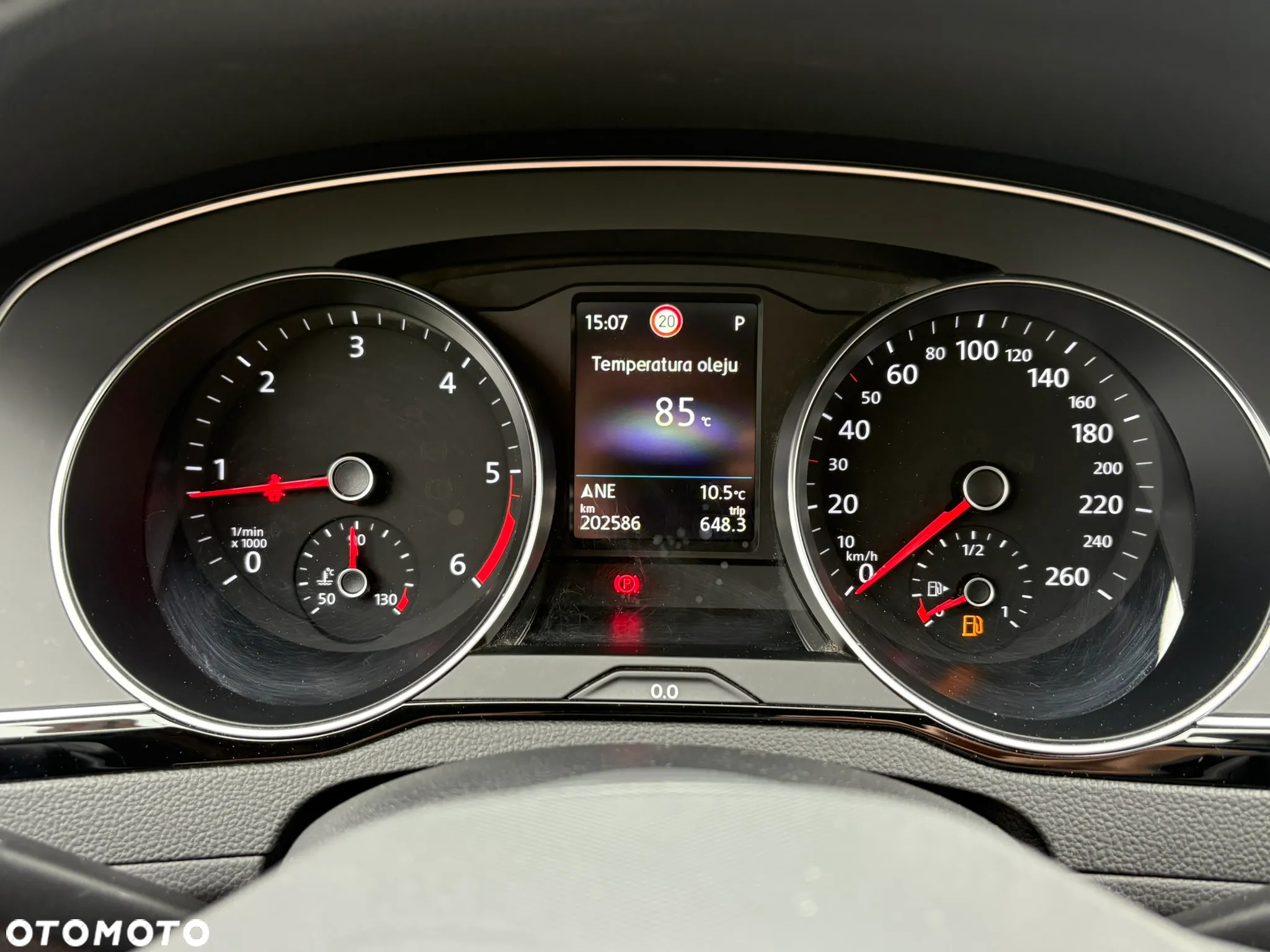 Volkswagen Passat Variant 2.0 TDI SCR DSG Conceptline - 29