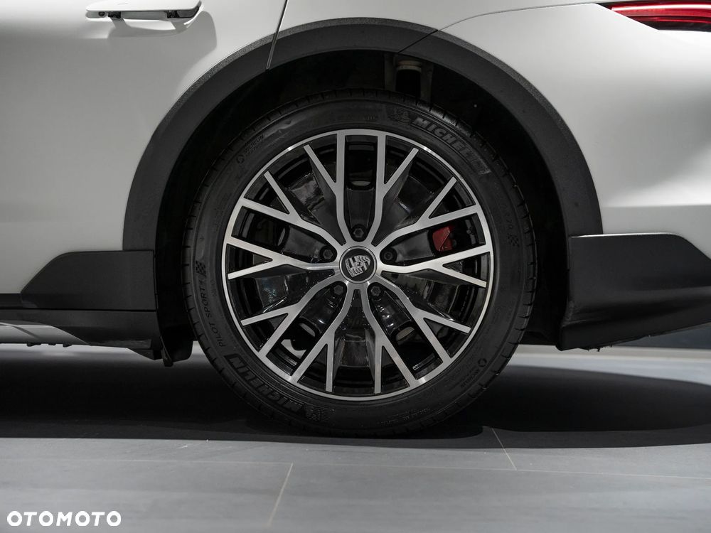 Porsche Taycan 4S - 9
