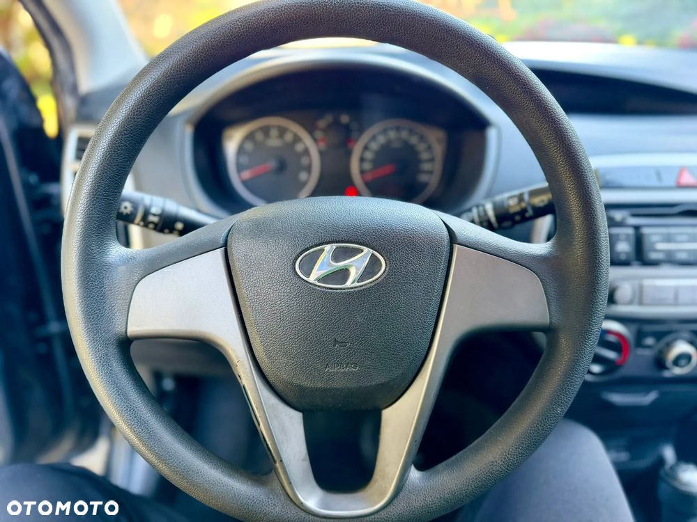 Hyundai i20 1.25 Wersja Jubileuszowa - 29