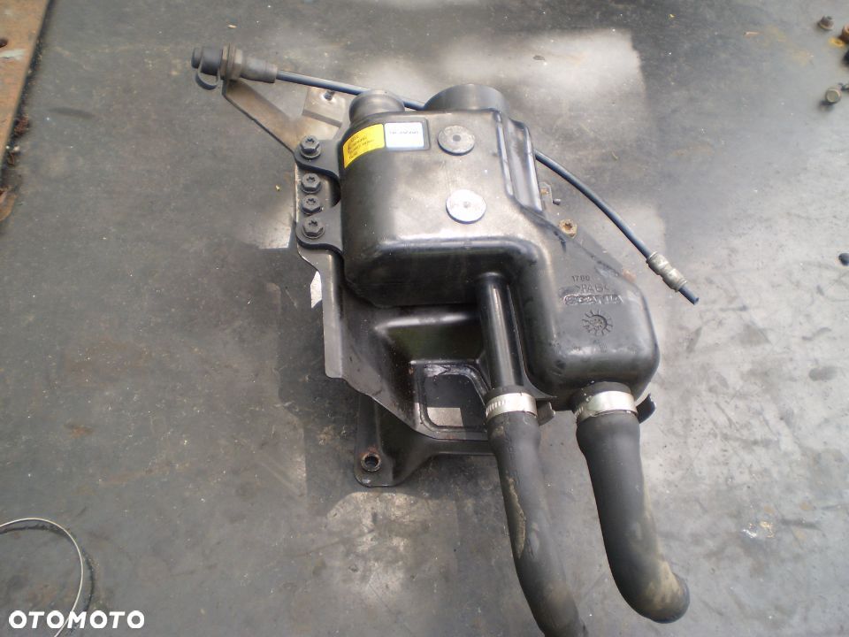 zbiorniczek płynu wspomagania SCANIA  420 R