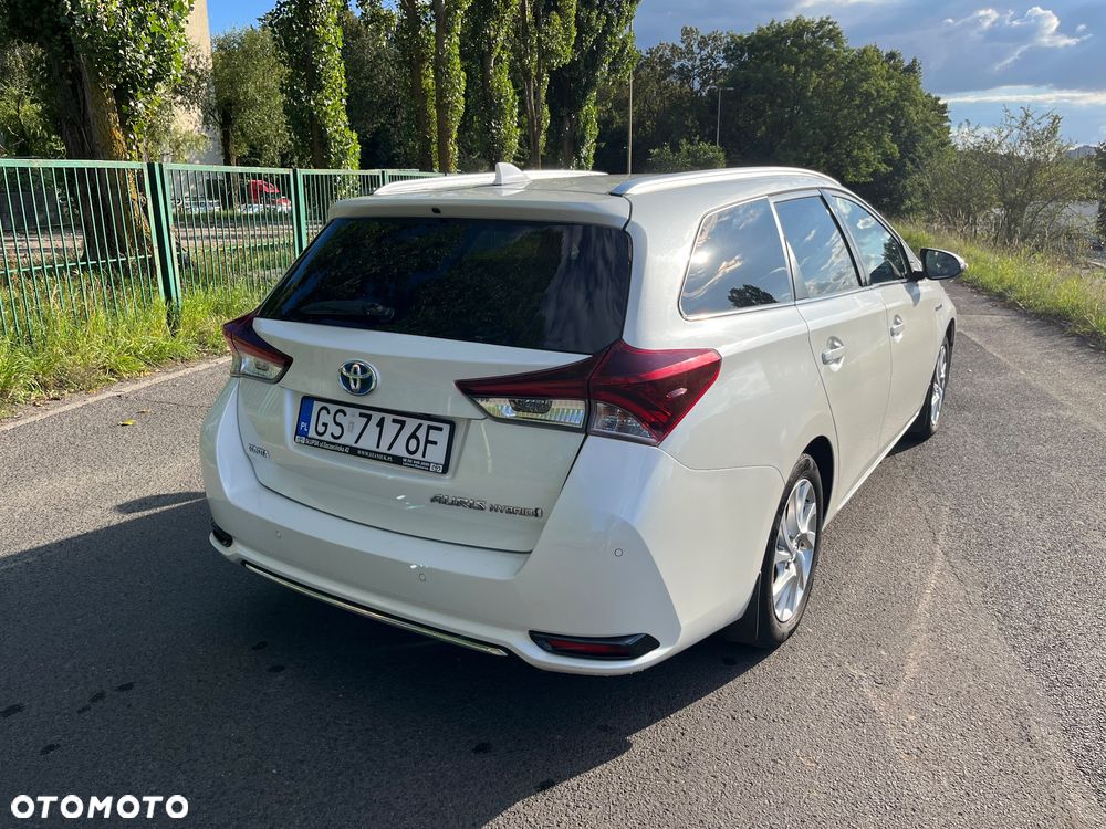 Toyota Auris - 4