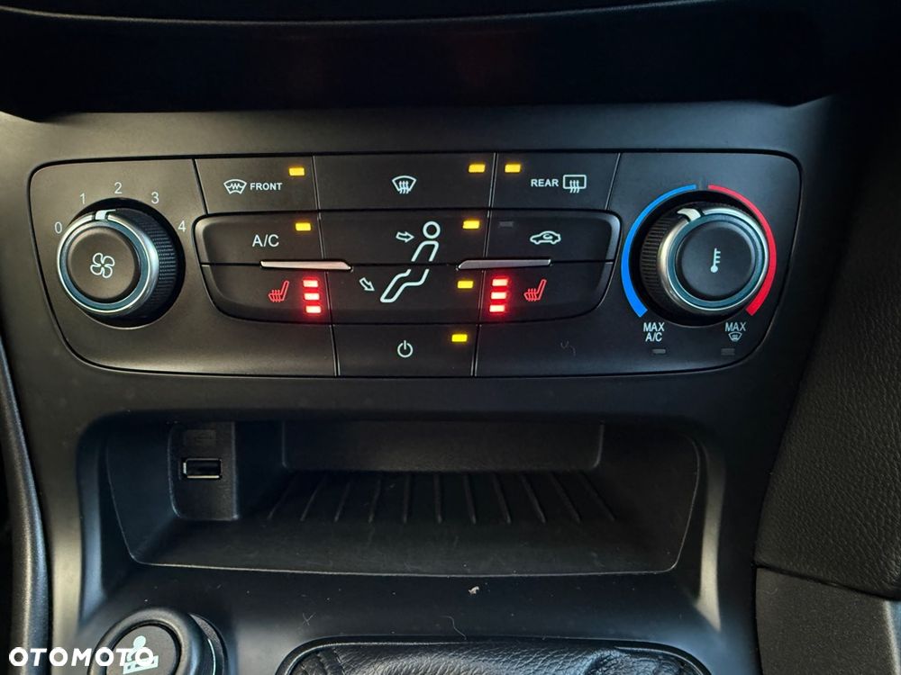 Ford Focus 1.0 EcoBoost STart-Stopp-System ACTIVE - 25