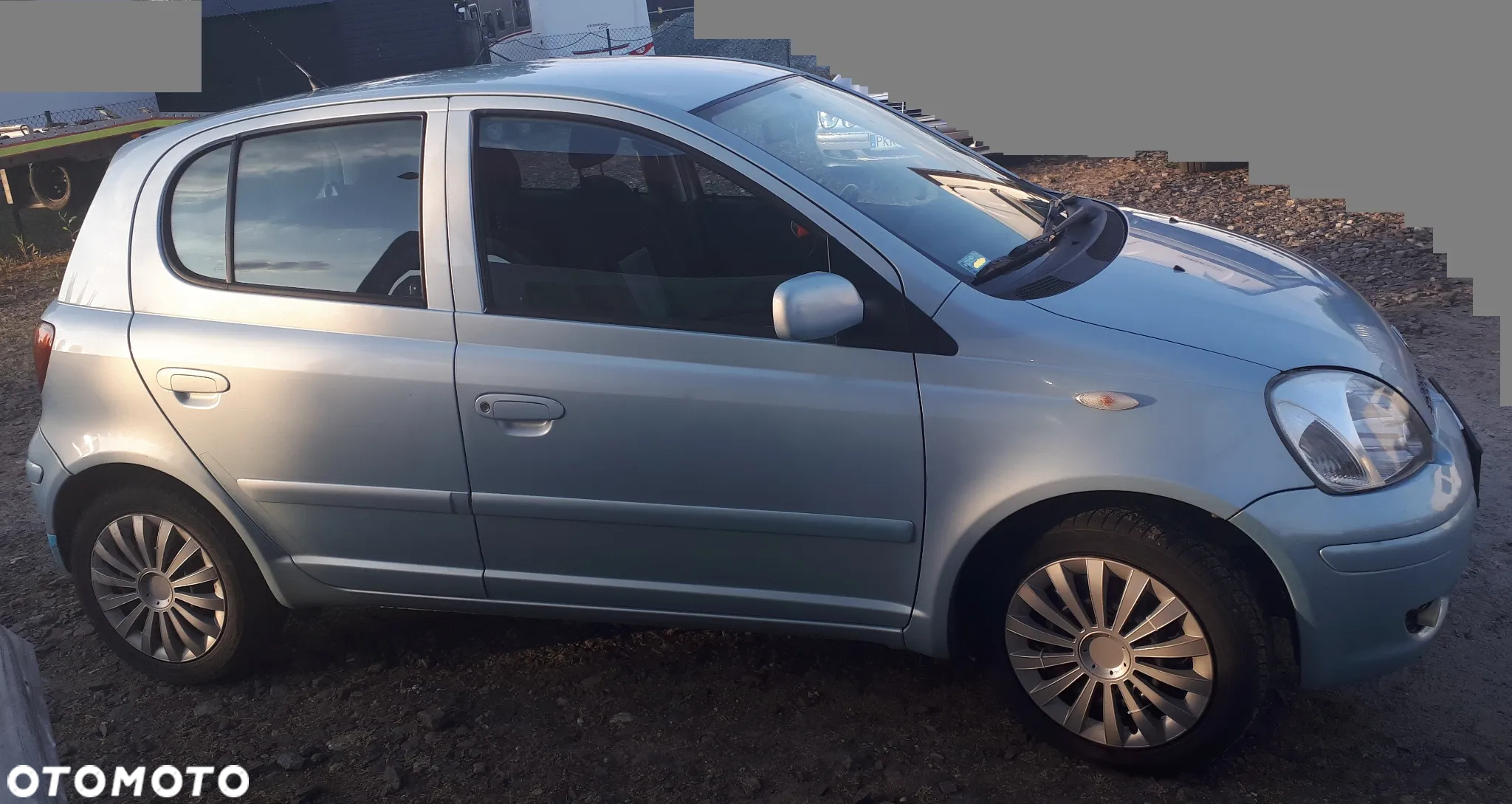 Toyota Yaris 1.3 - 12