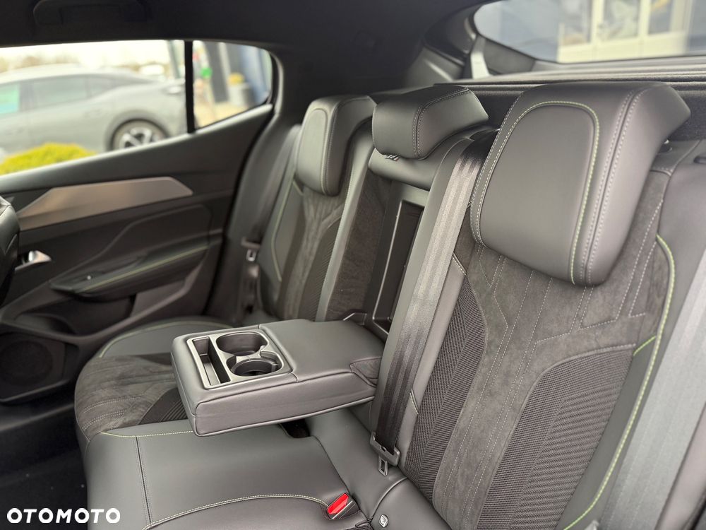 Peugeot 408 1.2 PureTech mHEV GT S&S e-DSC6 - 18