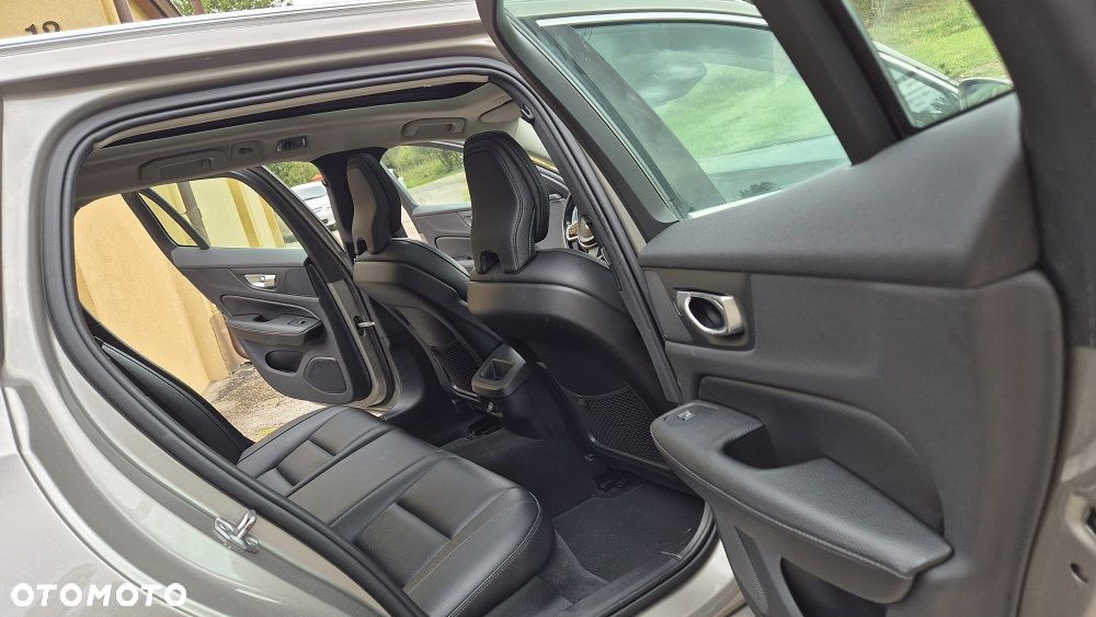Volvo V60 D4 SCR Inscription - 12