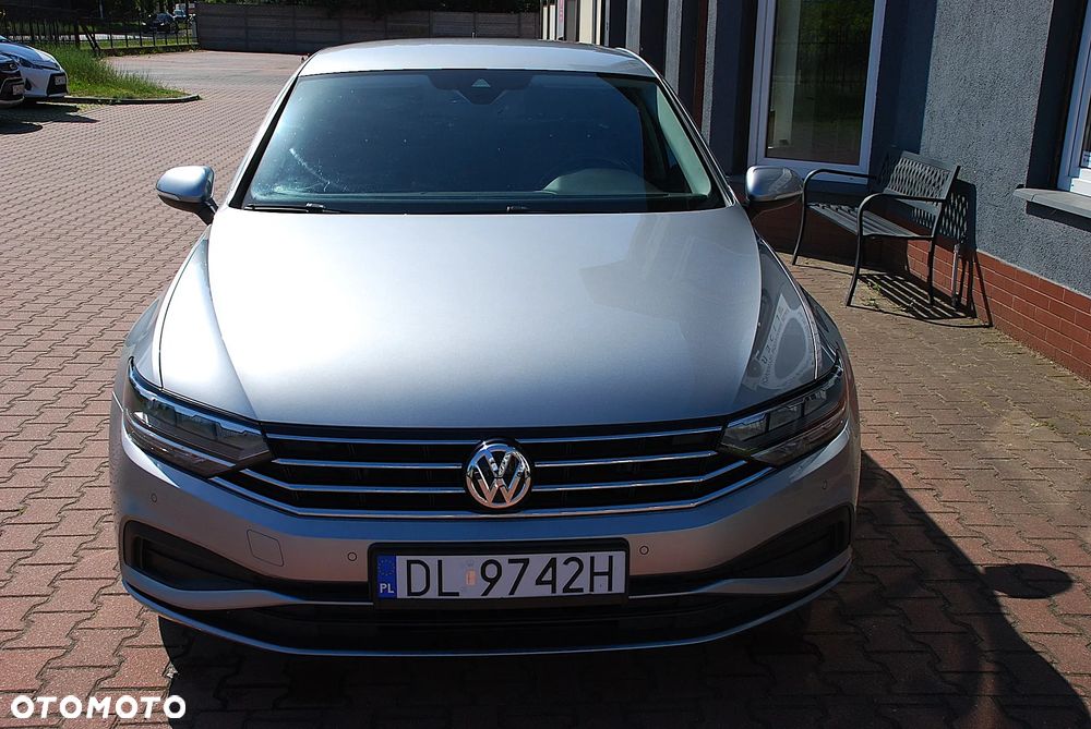 Volkswagen Passat 1.5 TSI EVO Trendline DSG - 5