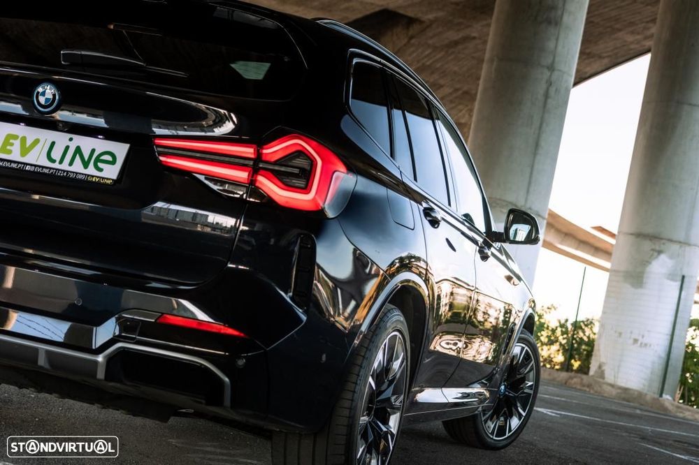 BMW iX3 M Sport Impressive - 8