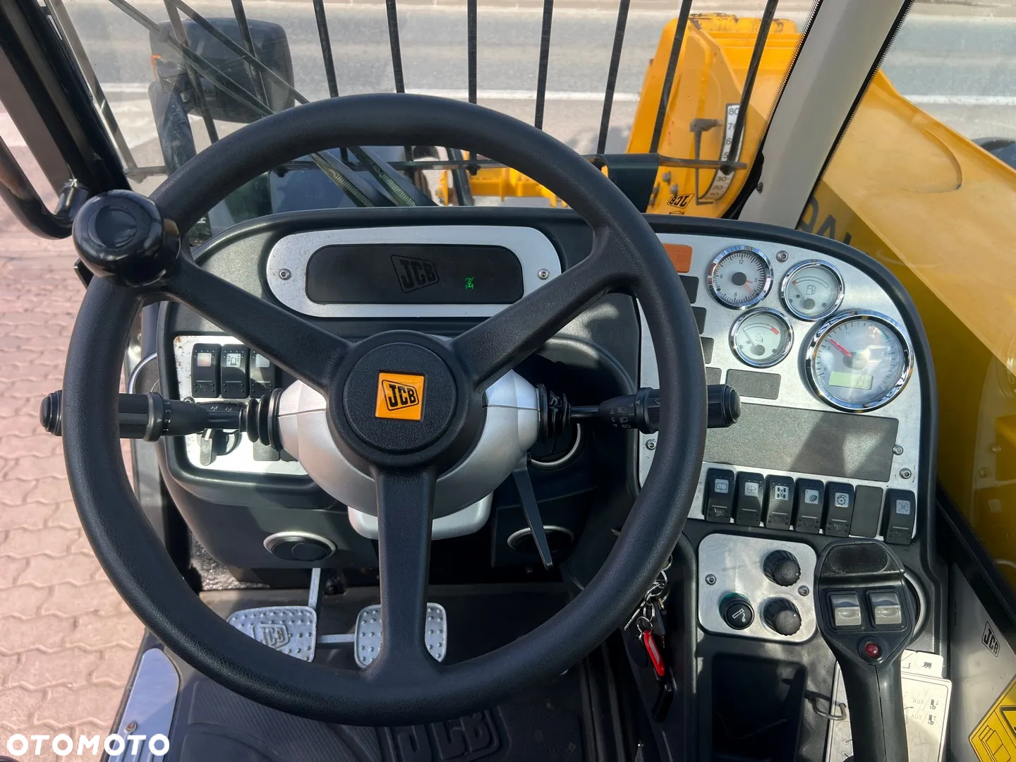 JCB 541-70 - 9