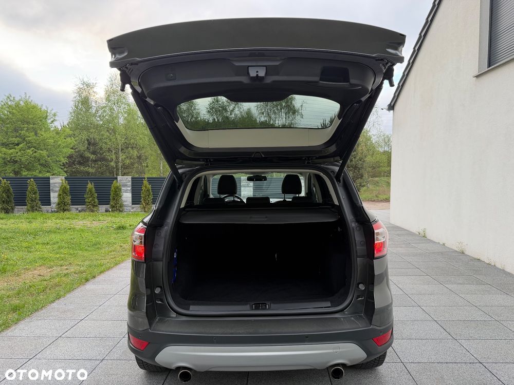 Ford Kuga - 9