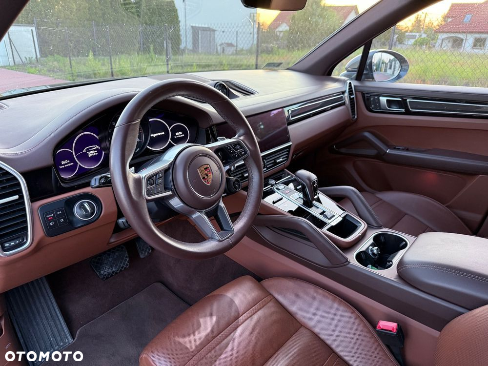Porsche Cayenne E-Hybrid Platinum Edition - 8