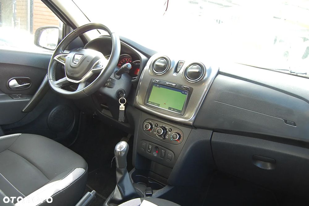 Dacia Sandero Stepway - 8