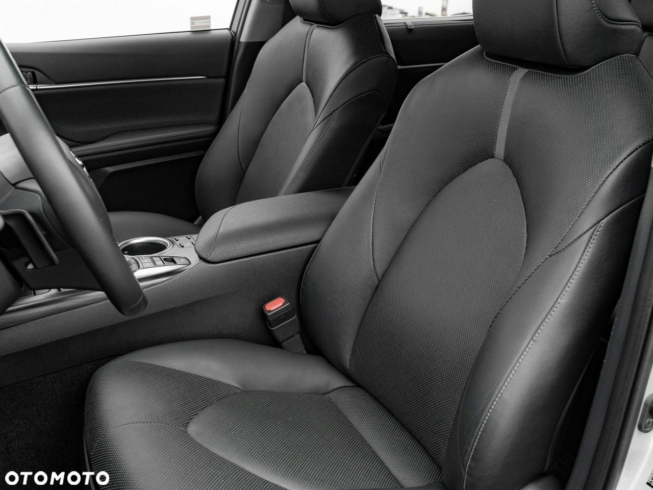 Toyota Camry 2.5 Hybrid Executive CVT - 15
