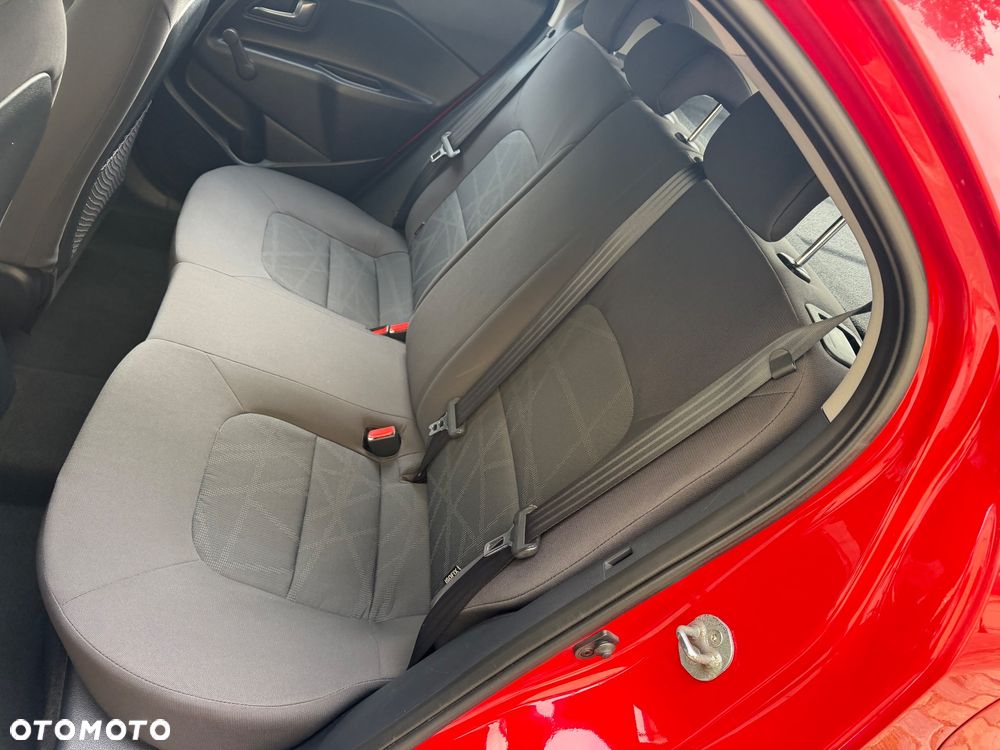 Kia Rio - 23