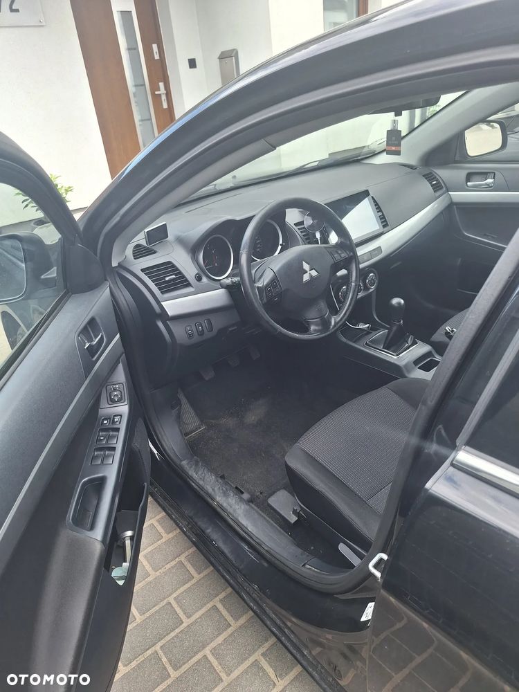 Mitsubishi Lancer - 6