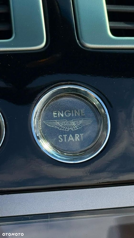 Aston Martin DB9 - 18