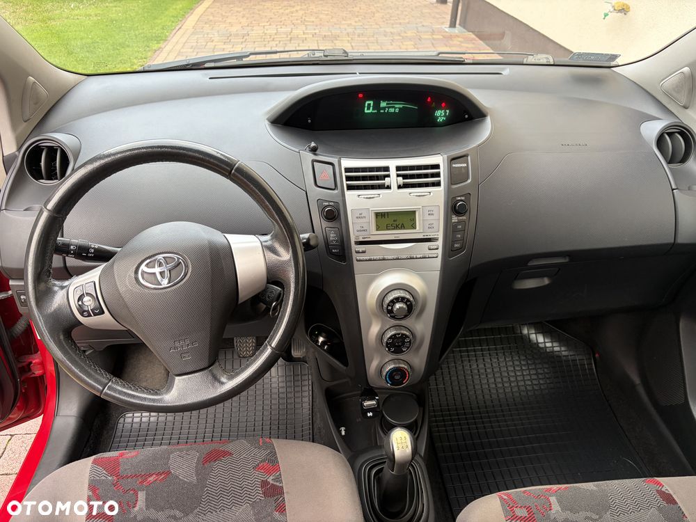 Toyota Yaris 1.3 Luna A/C - 9