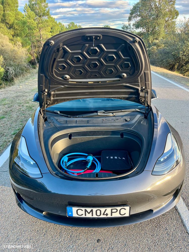 Tesla Model 3 — photo 4