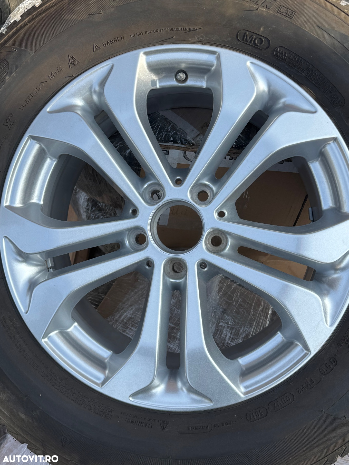 Vând jante originale Mercedes ML pe 17” cu anvelope noi de iarnă - 2