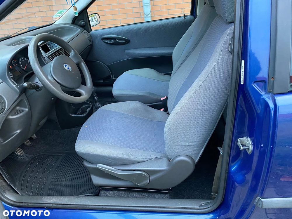 Fiat Punto - 11