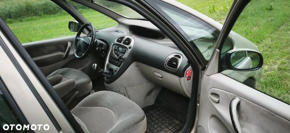 Citroën Xsara Picasso 2.0 HDi Style - 8