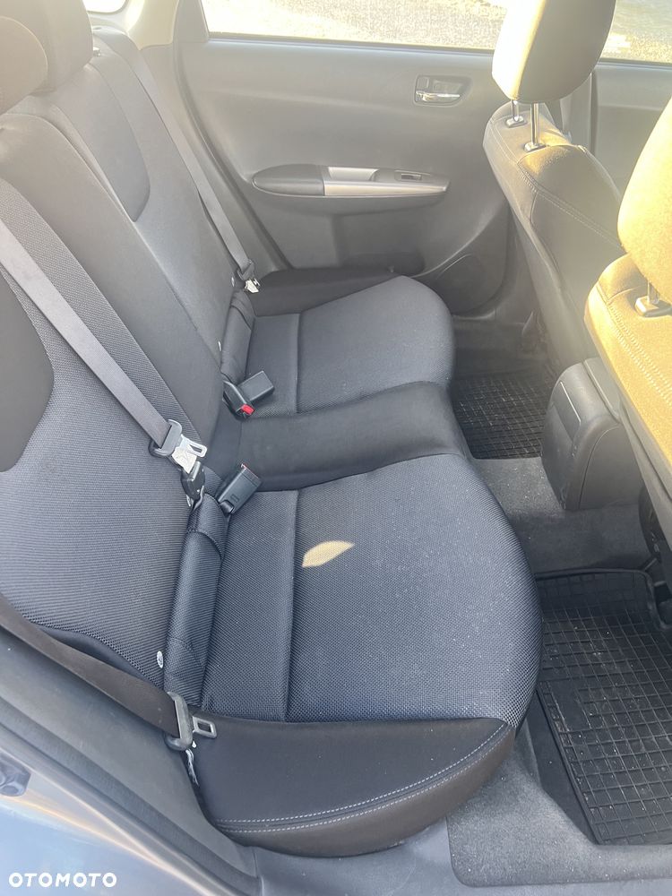 Subaru Impreza - 4