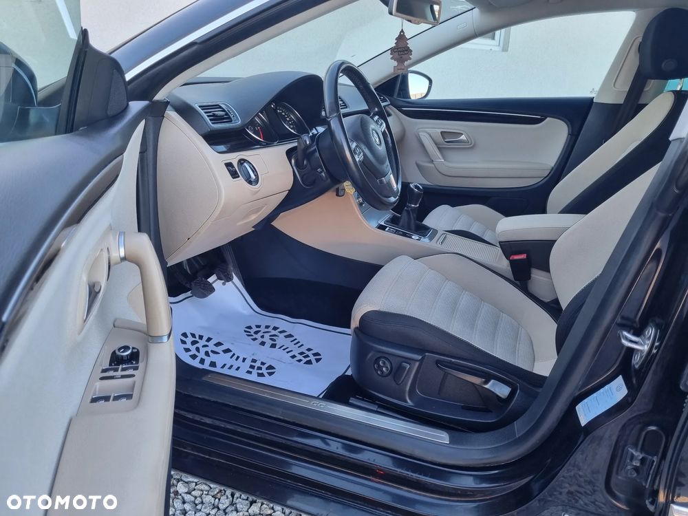 Volkswagen CC 2.0 TDI BlueMotion Technology - 9