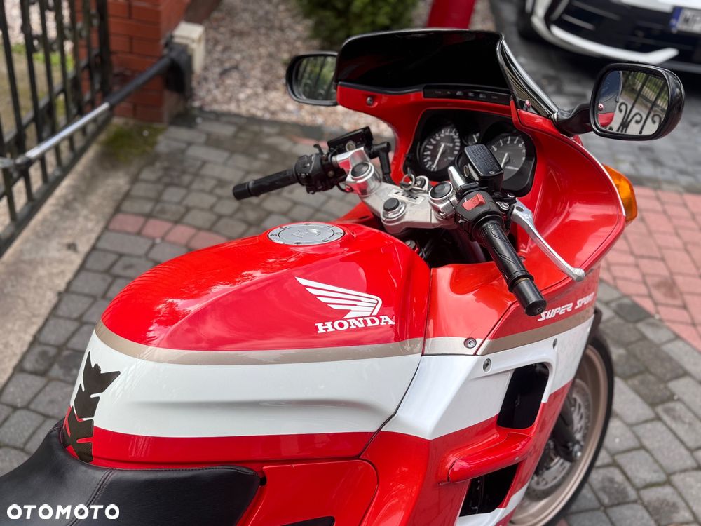 Honda CBR - 14