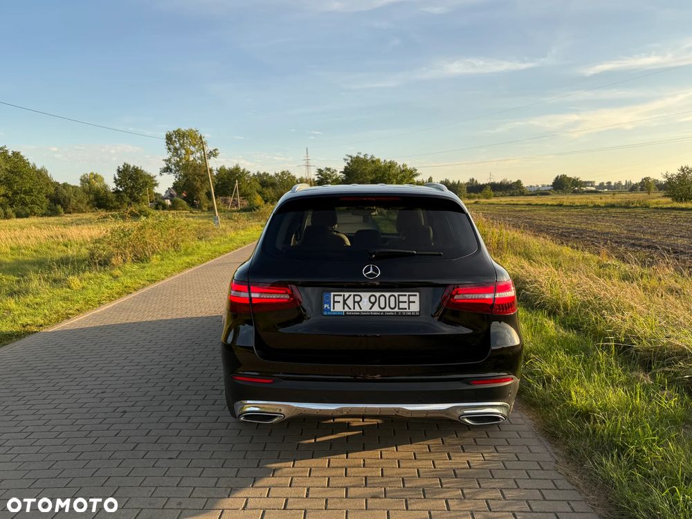 Mercedes-Benz GLC - 7