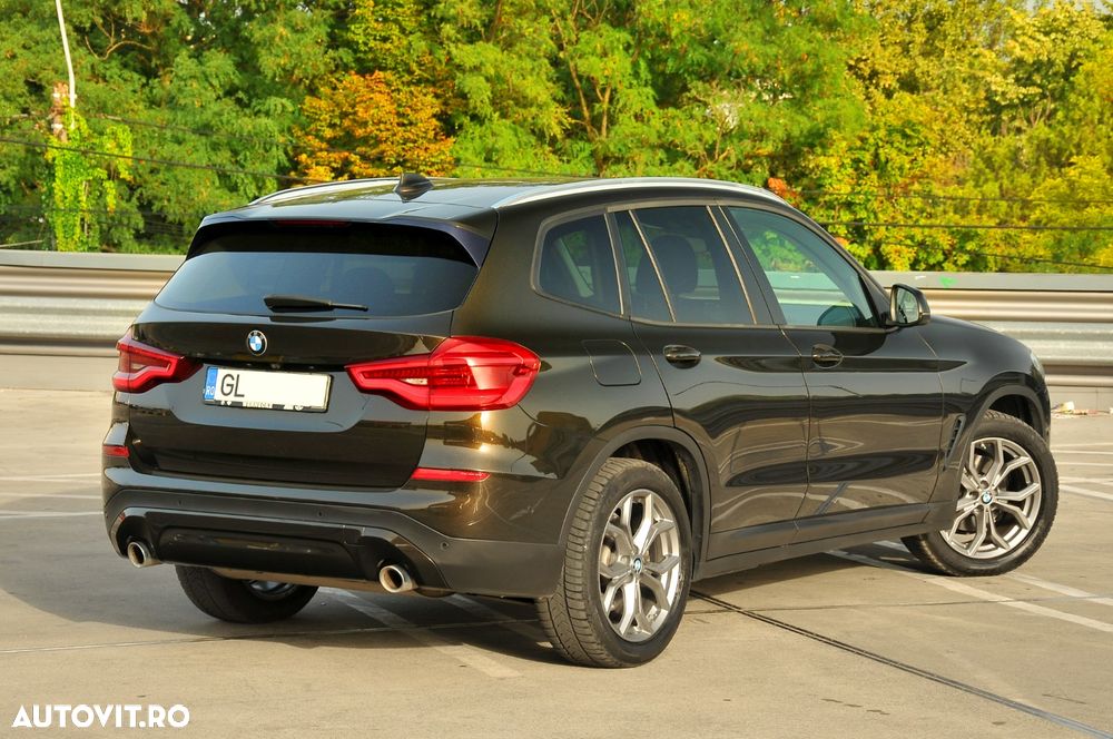 BMW X3 xDrive20i AT Advantage - 4