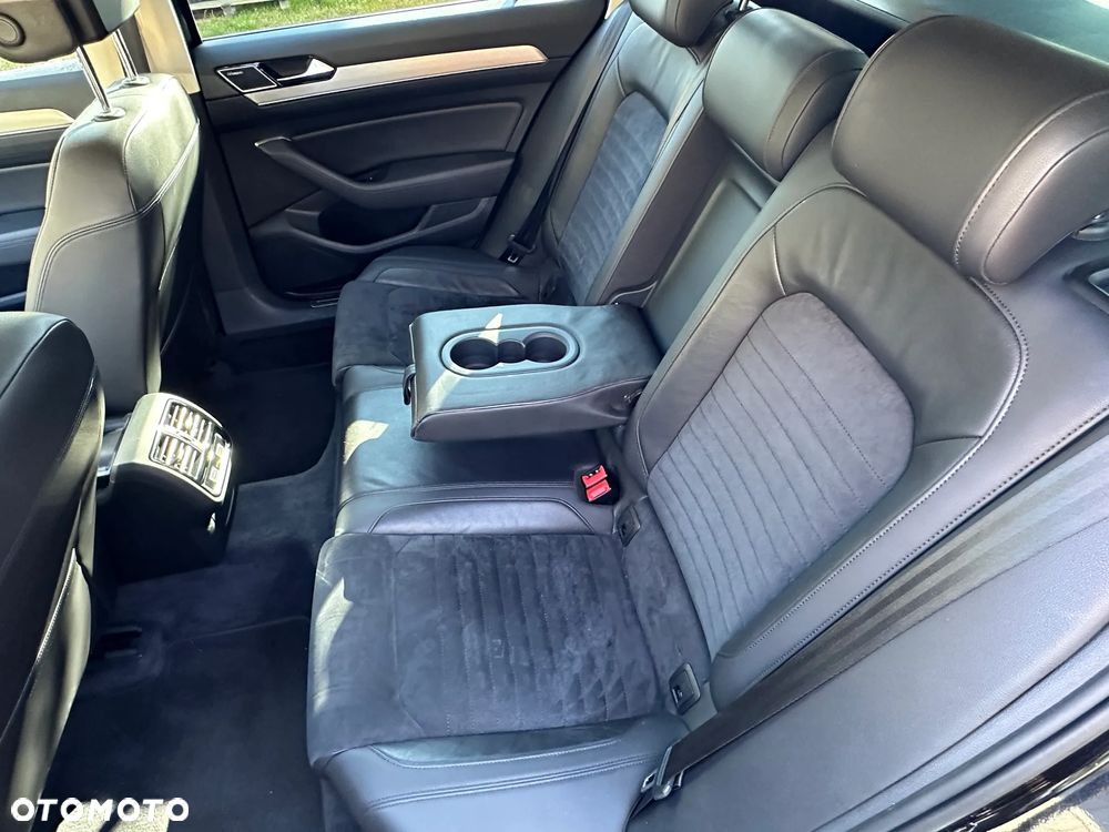 Volkswagen Passat 2.0 TDI BMT Highline - 22