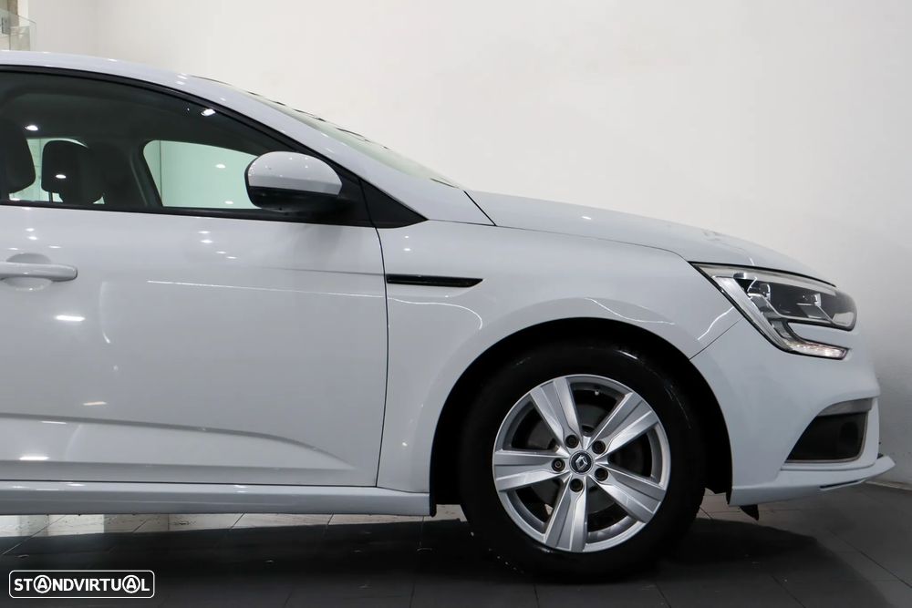 Renault MEGANE 4 - 26