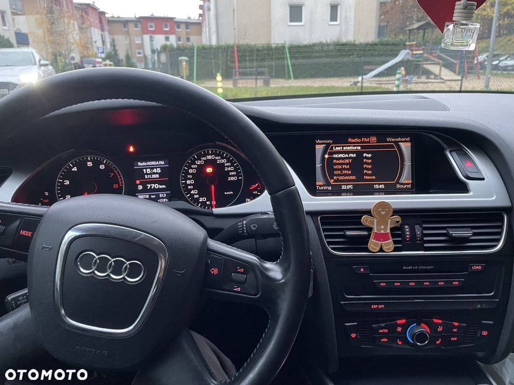 Audi A4 Limousine - 3
