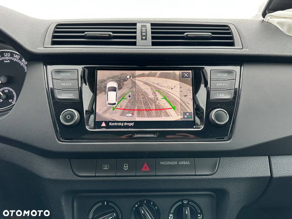 Skoda Fabia 1.0 Style Color - 30