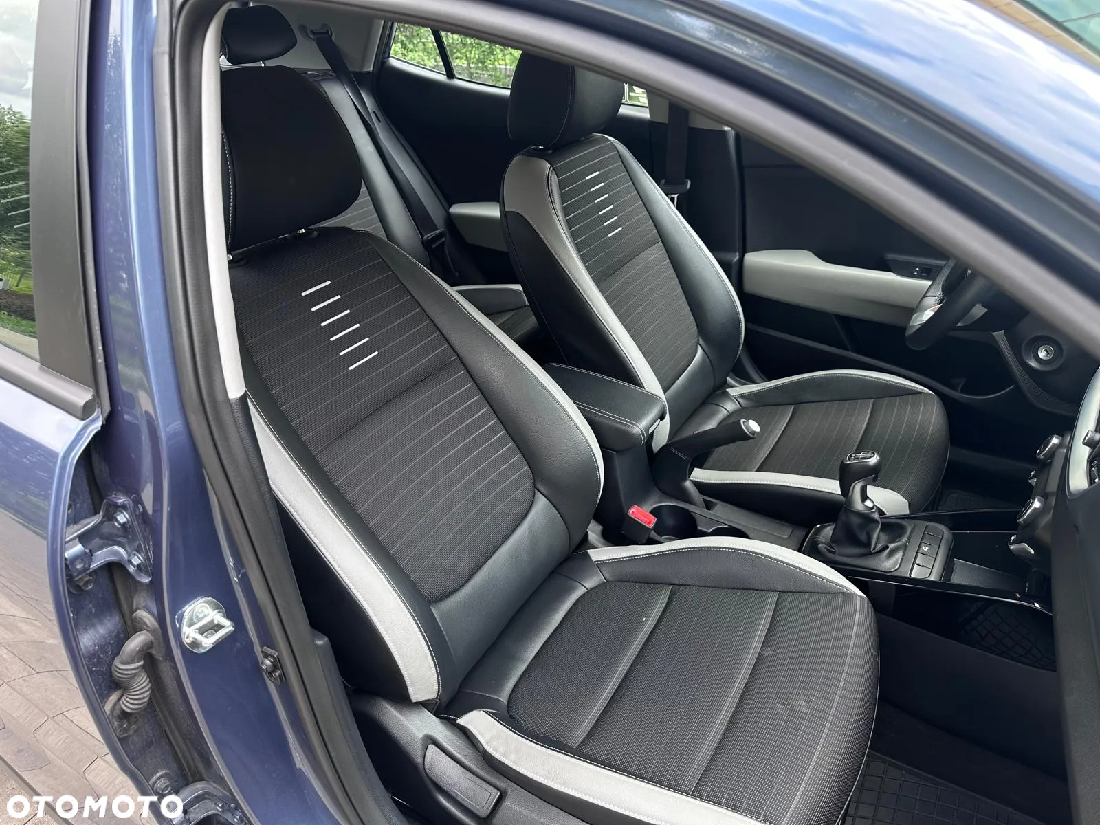Kia Stonic 1.0 T-GDI L - 12