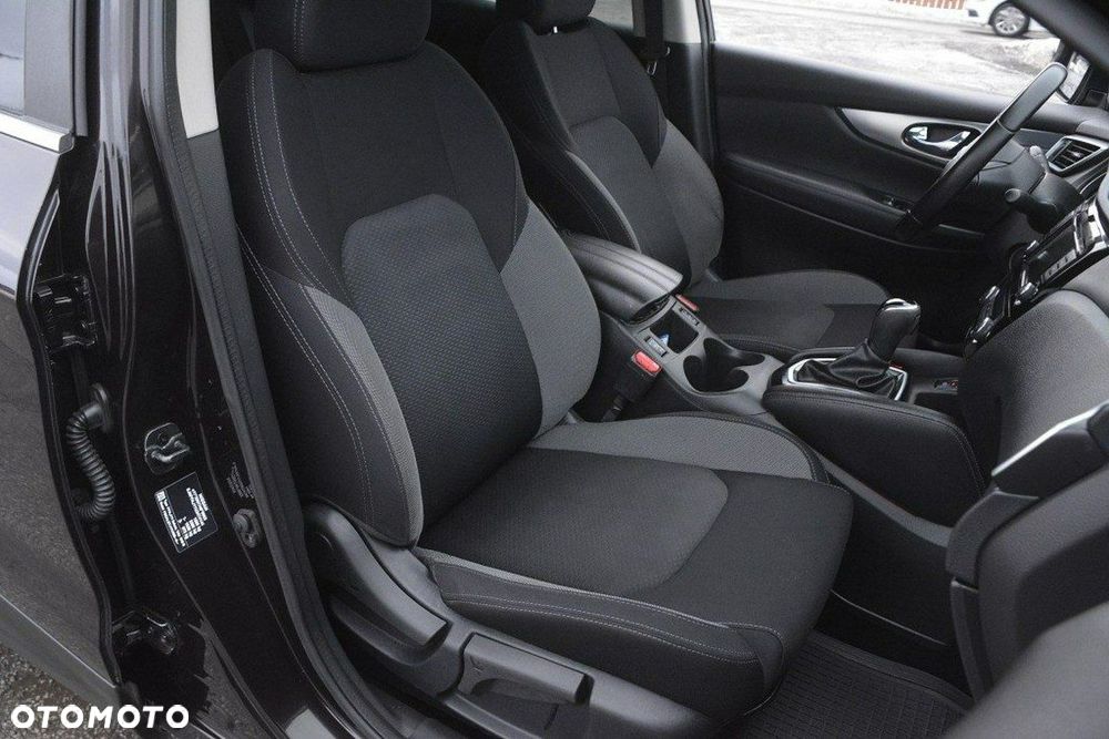 Nissan Qashqai 1.3 DIG-T DCT N-CONNECTA - 19