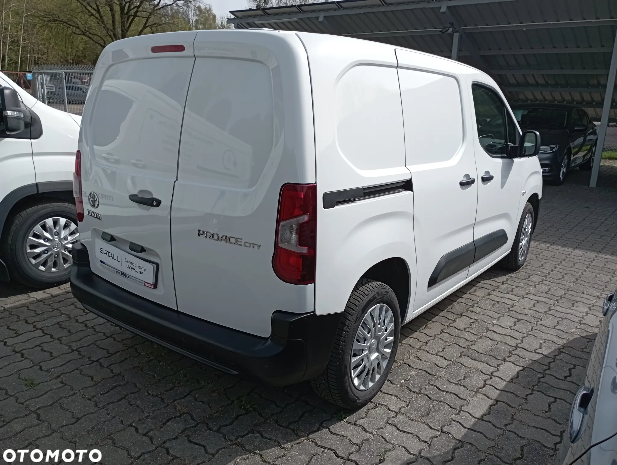 Toyota Proace City 1,5 D4D - 12