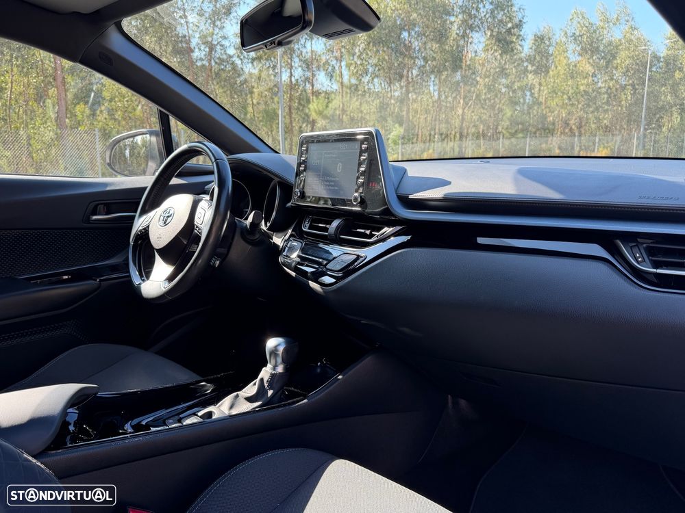 Toyota C-HR 1.8 Hybrid Square Collection - 32
