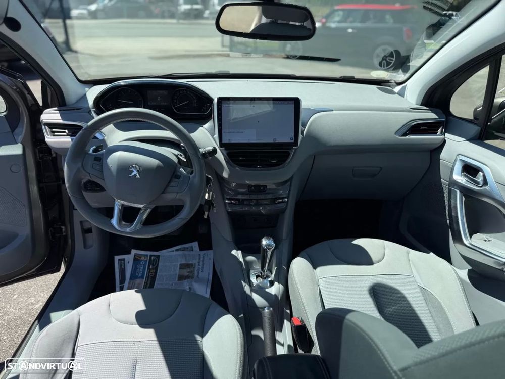 Peugeot 208 1.6 e-HDi Allure 2-Tronic - 10