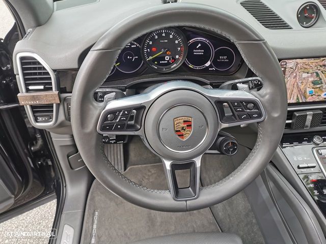 Porsche Cayenne E-Hybrid Platinum Edition - 16