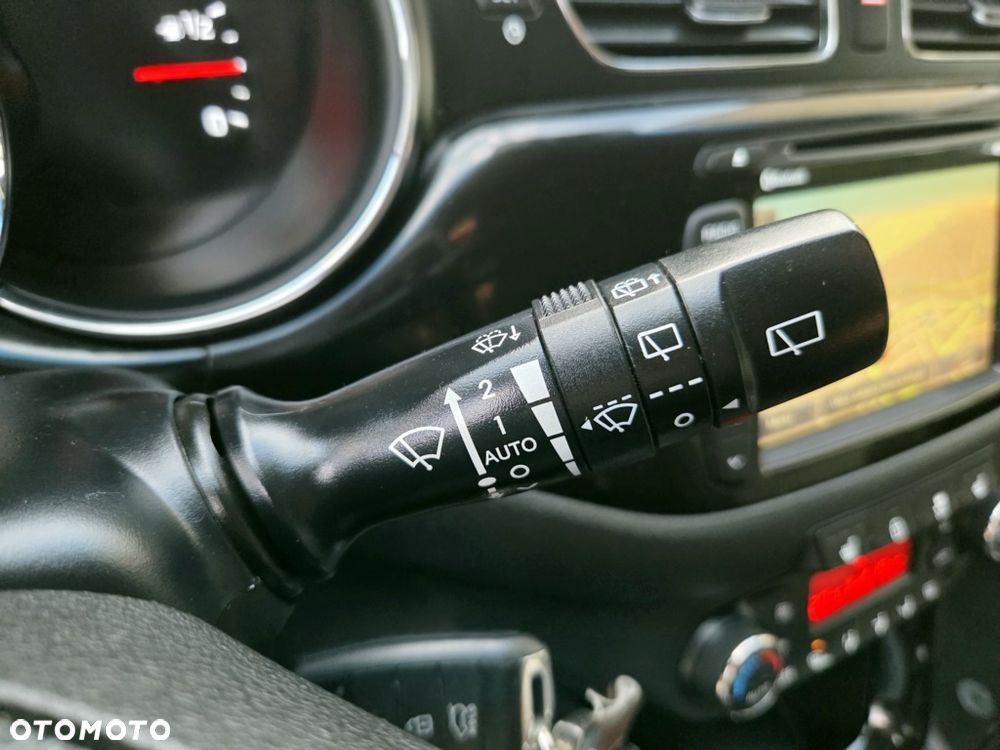 Kia Ceed 1.6 GDI Dream Team Edition - 22