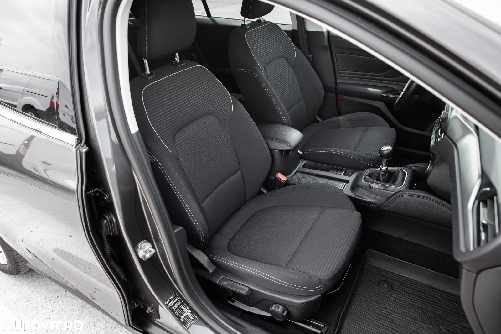 Ford Focus 2.0 EcoBlue Titanium Business - 19