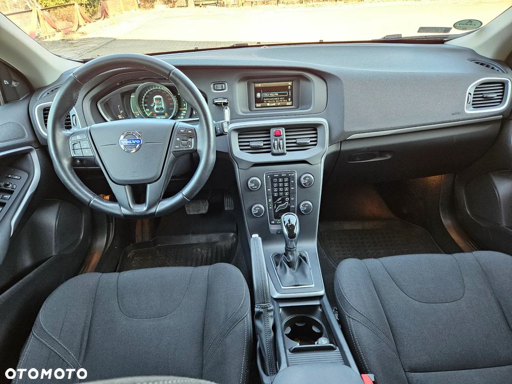 Volvo V40 T4 Kinetic - 20