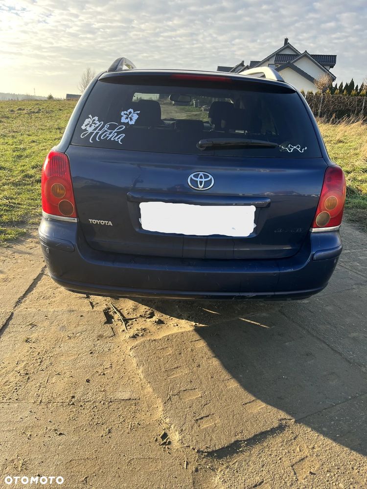 Toyota Avensis 1.8 VVT-i Sol - 4