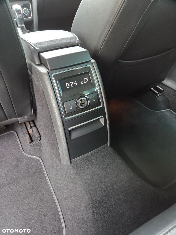 Skoda Superb 2.0 TDI 4x4 Platinum - 15