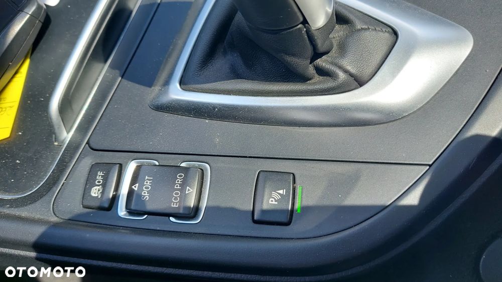 BMW Seria 3 330d Edition M Sport Shadow - 24